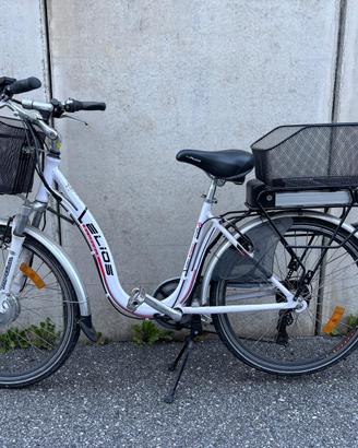 Bicicletta "Elios Blucycle" elettrica da donna