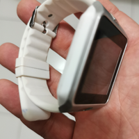 Smartwatch con videocamera e sim