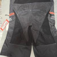 pantaloncini MTB 