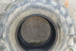 Pneumatico agricolo misura 18,4 R 26