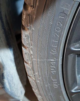Yokohama BluEarth Winter V905 205/45 R17 88V