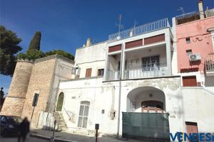 CASA INDIPENDENTE ALLE PORTE DEL BORGO ANTICO DI