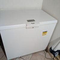 Congelatore a pozzetto Whirlpool