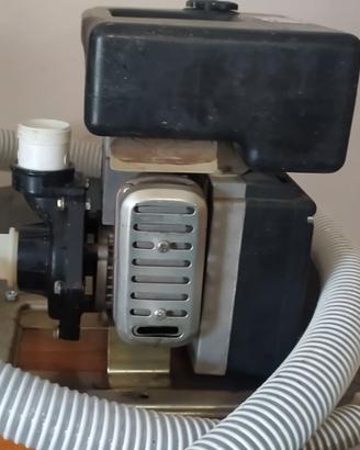 Pompa a scoppio con tubo e filtro