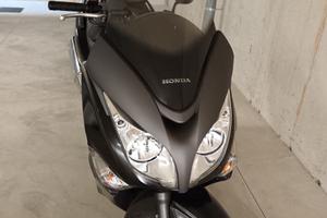 Honda Silver Wing 400 - 2013