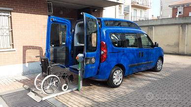 Doblò tetto alto trasporto disabili solo 24.833km!