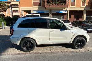 Toyota rav 4 - 2005