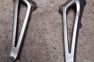 PEDANE PASSEGGERO YAMAHA R1 BIG BANG 2009 al 2014