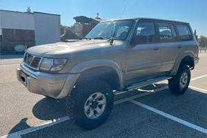 Nissan patrol y 61
