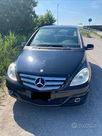 MERCEDES B160