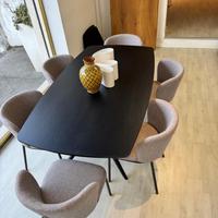 Tavolo in legno verniciato