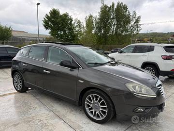 Lancia Delta 1.6 MJT 105CV -PLATINUM- TETTO A