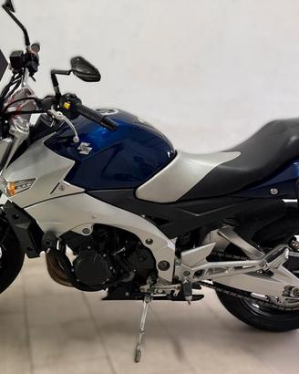 Suzuki GSR 600 2006 – 32.000 km – Puglia
