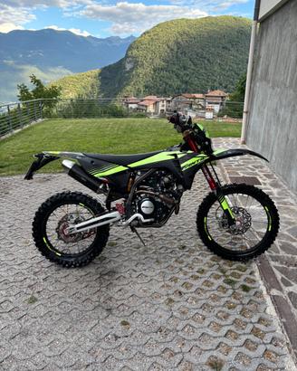 Fantic XEF 125