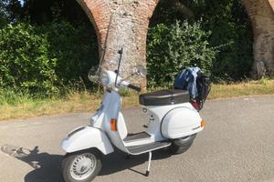 Vespa px125e