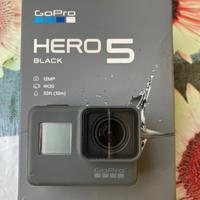 GoPro Hero 5 con accessori