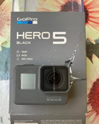 GoPro Hero 5 con accessori
