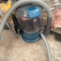 Macchina per pulire divani