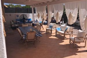 Casa indipendente con terreno 750 mq, loggiato 40