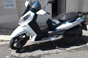 scooter  SYM 300 city com