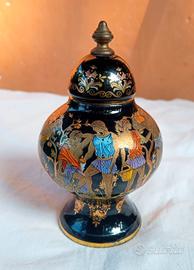 portaprofumo ceramica nera con mitologie greche