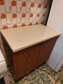 Mobile cucina vintage anni '70 con cassetti 🍳