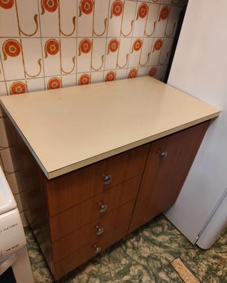 Mobile cucina vintage anni '70 con cassetti 🍳