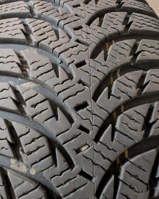 4 gomme Kumho 185 65 15 invernali+2Hankook estive