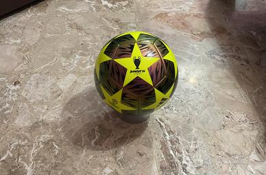 Pallone da calcio adidas