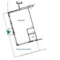 Locale commerciale in zona residenziale