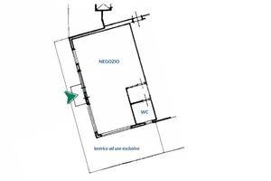 Locale commerciale in zona residenziale