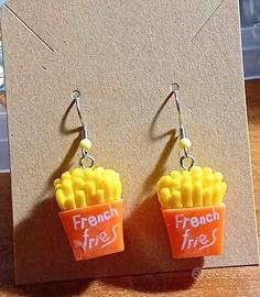 Orecchini creati per hobby