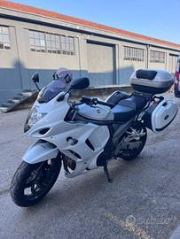 SUZUKI GSX 1250 F GSX 12050 F