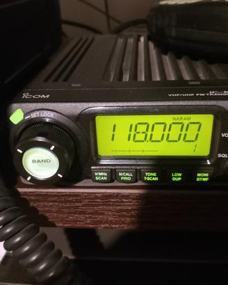 ICOM IC 208E