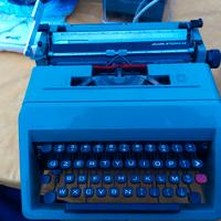 Macchina da scrivere Olivetti