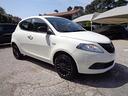lancia-ypsilon-1000-hybrid-oro-70cv-italia-prezz