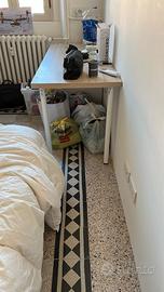 Tavolo Ikea+ Cassettiera Ikea+Armadio ikea+Sedia