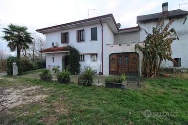 VILLA SINGOLA A FONTANELLE