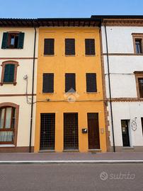 4 LOCALI A TORGIANO