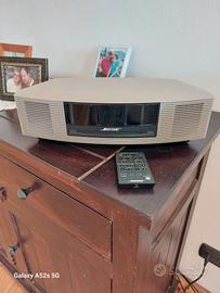 BOSE -CD/MP3/Radio/Alarm/AUX)-WAFE MUSIK SYSTEMIII