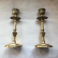 Coppia di candelabri antichi in ottone liturgici