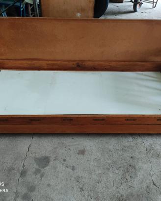 struttura divano anni 50.  60 in legno massello 