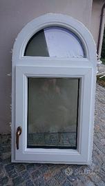 Finestre/serramenti ad arco Internorm PVC bianco