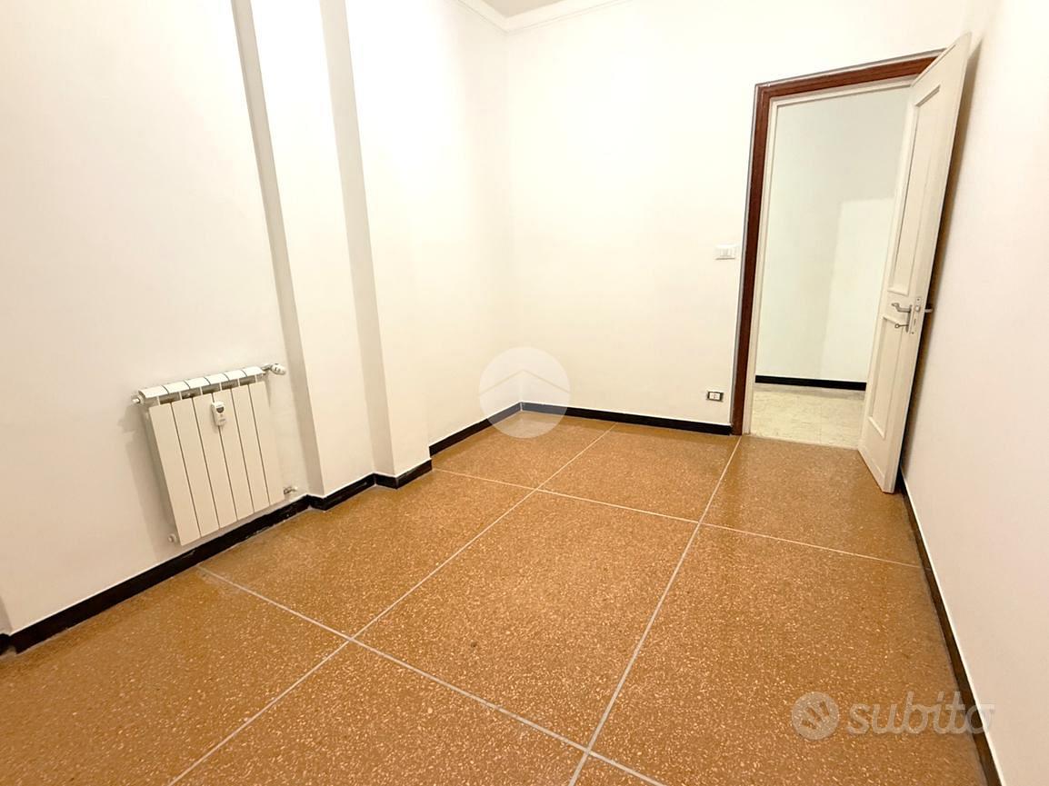 Apartment in Genova, Castelletto, Centro Est - Altro