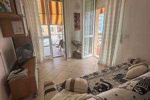 Ceriale bilocale vicino al mare con parcheggio