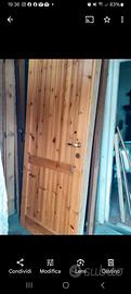 Porta in legno di pino 73x214 50€