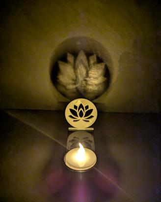 Luce yoga portacandela Fiore di loto 
