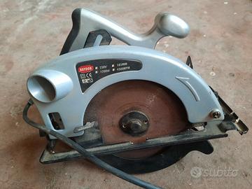 Sega circolare portatile (sega a tuffo)