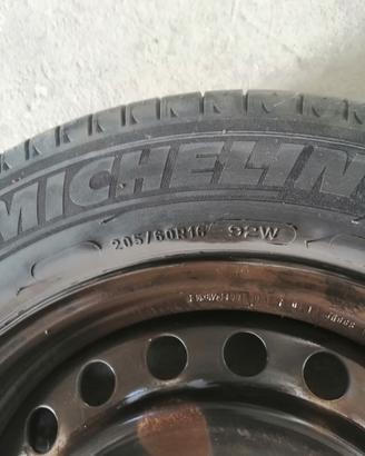 cerchi e gomme nissan juke 205 6016 