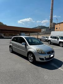 FORD FIESTA 1.2 BENZINA/GPL